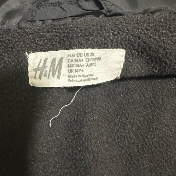 H&M BLACK NASA INSULATED RAIN JACKET - Picture 4 of 4
